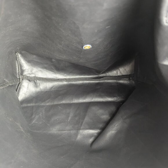 Authentic Longchamp Nylon Shoulder Handbag Black – Le Pliage Style, Must See! - Picture 4 of 14